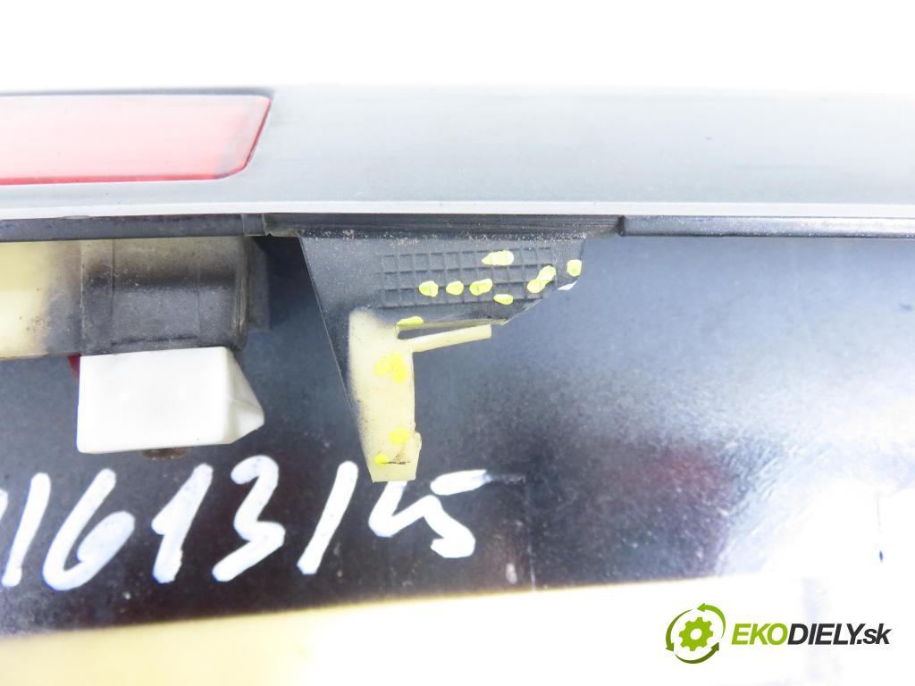 SEAT IBIZA III (6L1) HB 2003 55,00 1.4 TDI 75 - AMF 1422,00 SPOJLER: dverí