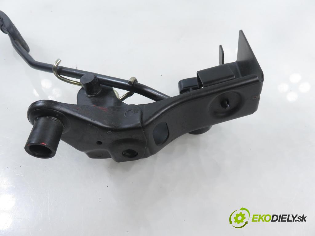 TOYOTA YARIS (_P1_) HB 2002 55,00 1.4 D-4D (NLP10_) - 1ND-TV 1364,00 Potenciometer plynu 7801052020 (Potenciometer plynového pedálu)