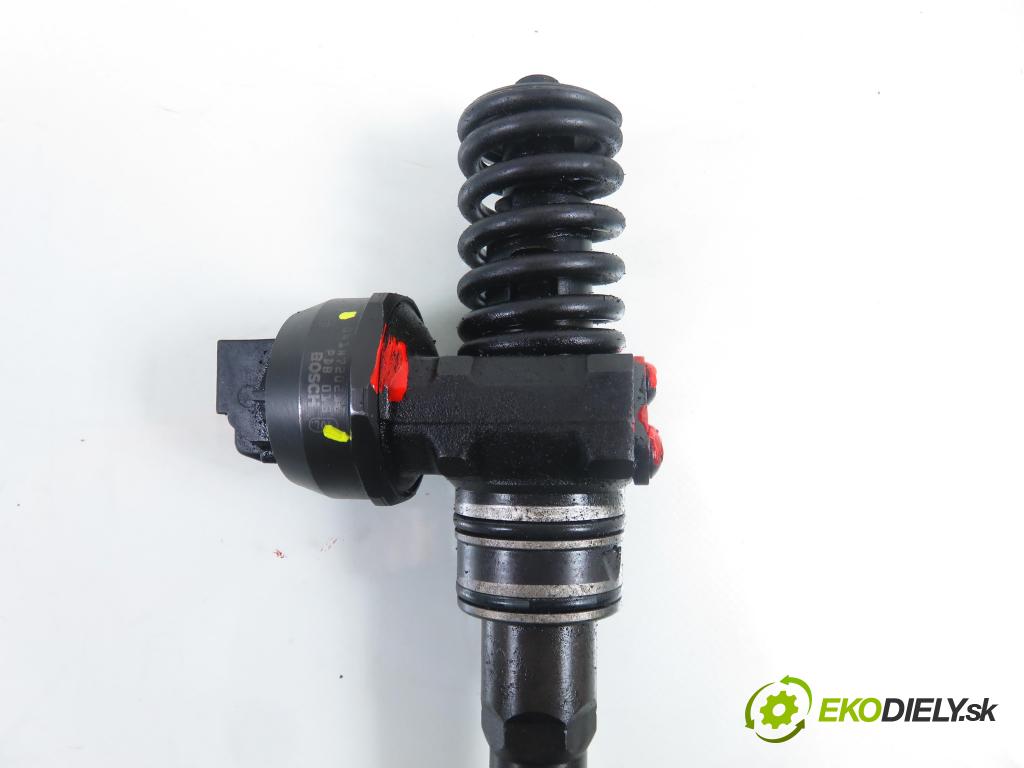 AUDI A6 Avant (4B5, C5) KOMBI 2005 96,00 1.9 TDI - AVF 1896,00 Vstrekovač 038130073BA ; 0414720216 (Vstrekovač paliva)