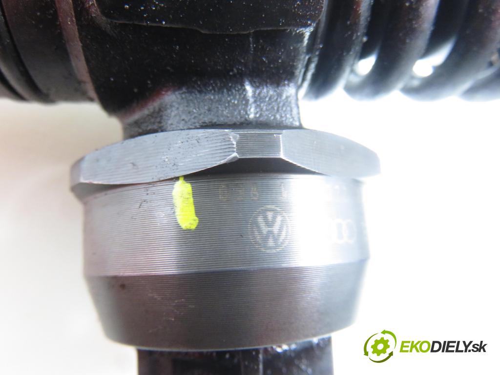 AUDI A6 Avant (4B5, C5) KOMBI 2005 96,00 1.9 TDI - AVF 1896,00 Vstrekovač 038130073BA ; 0414720216 (Vstrekovač paliva)