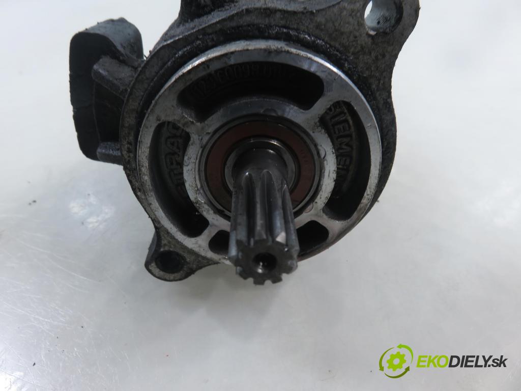 SMART FORTWO Coupe (450) HB 2004 45,00 0.7 (450.352, 450.332) - M 160.920 698,00 Kulisa prevodovky 0003227V009 ; 4310023800