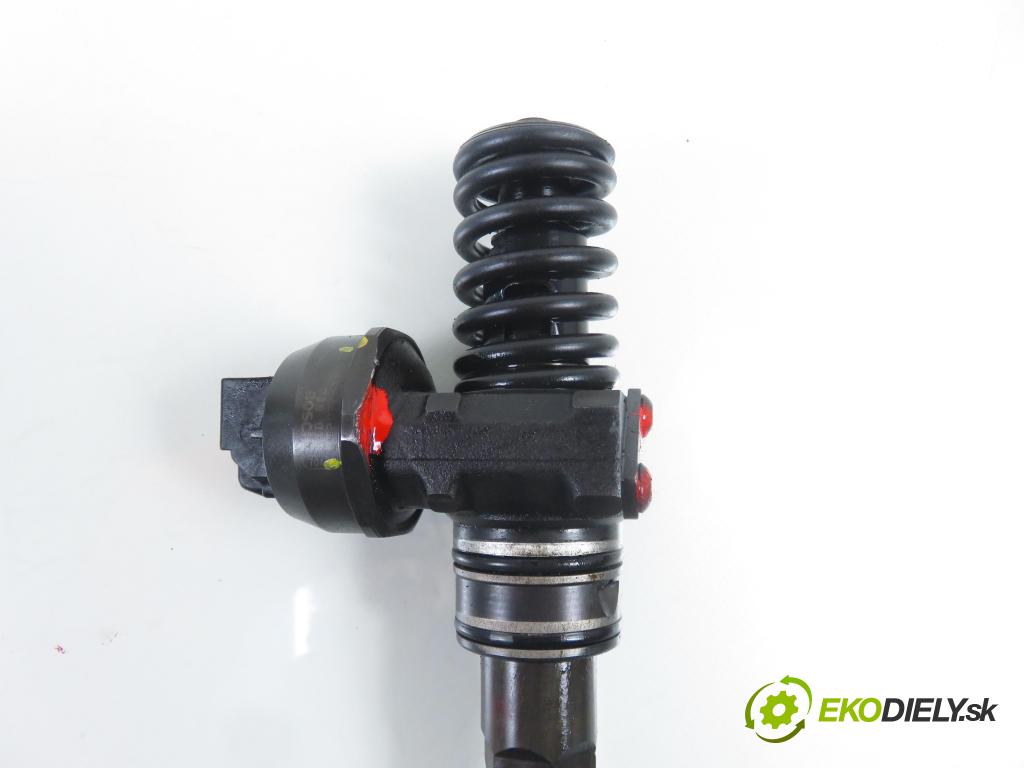 AUDI A6 Avant (4B5, C5) KOMBI 2005 96,00 1.9 TDI - AVF 1896,00 Vstrekovač 038130073BA ; 0414720216 (Vstrekovač paliva)