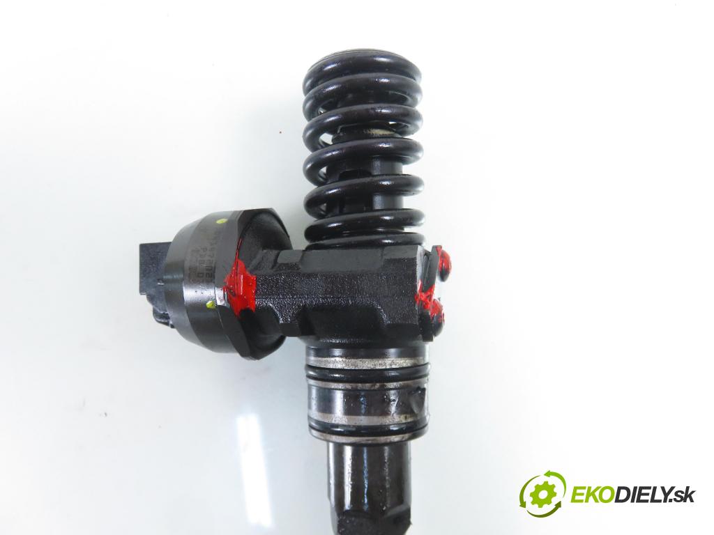 AUDI A6 Avant (4B5, C5) KOMBI 2005 96,00 1.9 TDI - AVF 1896,00 Vstrekovač 038130073BA ; 0414720216 (Vstrekovač paliva)