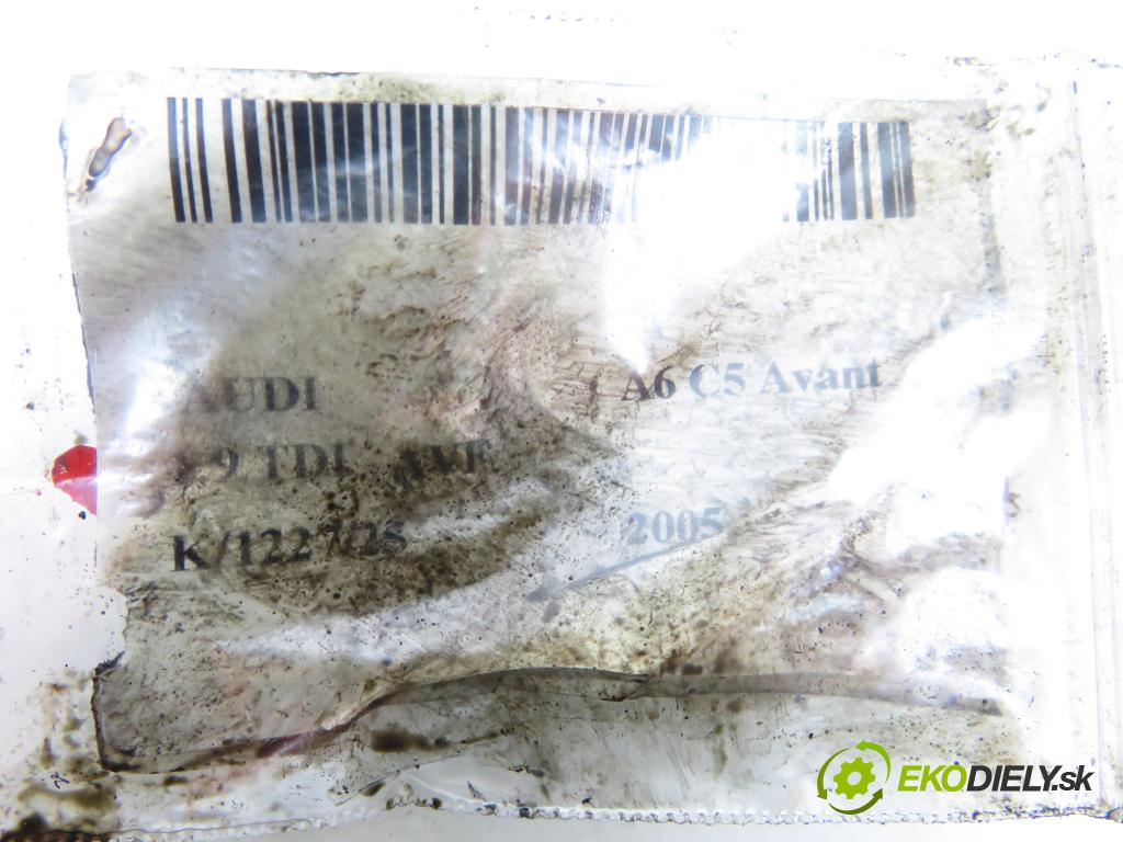 AUDI A6 Avant (4B5, C5) KOMBI 2005 96,00 1.9 TDI - AVF 1896,00 Vstrekovač 038130073BA ; 0414720216 (Vstrekovač paliva)