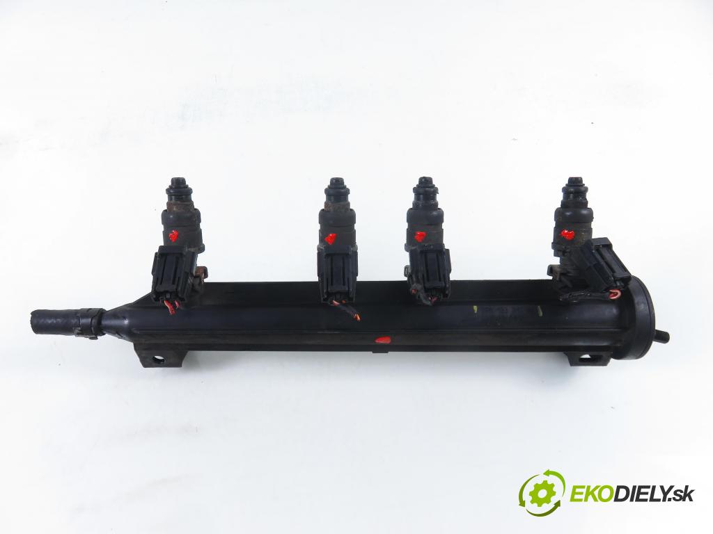 VW TOURAN (1T1, 1T2) MINIVAN 2005 75,00 1.6 - BGU 1595,00 Lišta vstrekovacia 06A906031BT ; 06A133317AC (Vstrekovacia lišta)