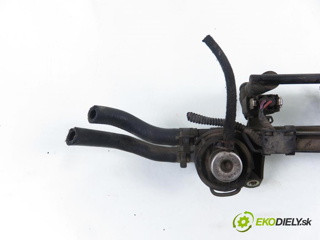 VW BORA (1J2) SEDAN 2000 85,00 2 - AQY 1984,00 Lišta vstrekovacia 0280155791 ; 06A906031C ; 037133317N (Vstrekovacia lišta)