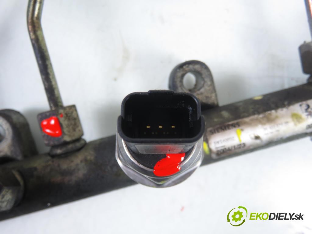 PEUGEOT PARTNER Combispace (5F) KOMBIVAN 2004 66,00 2.0 HDI - RHY (DW10TD) 1997,00 lišta vstřikovací 9640387980 ; 5WS40039 ; 5WS40002 (Vstřikovací lišta)