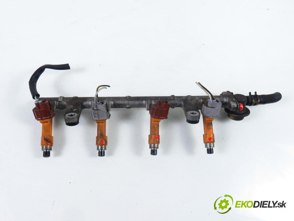 DAIHATSU SIRION (M3_) HB 2006 0,00 1.3 - K3-VE 1298,00 Lišta vstrekovacia  (Vstrekovacia lišta)