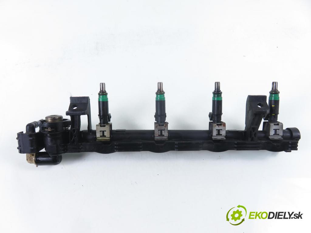 FORD FOCUS II sedan (DB_, FCH, DH) SEDAN 2006 74,00 1.6 - SHDB 1596,00 lišta vstřikovací 98MFBC ; 5M5G9H487BA ; VP5M5UBB (Vstřikovací lišta)