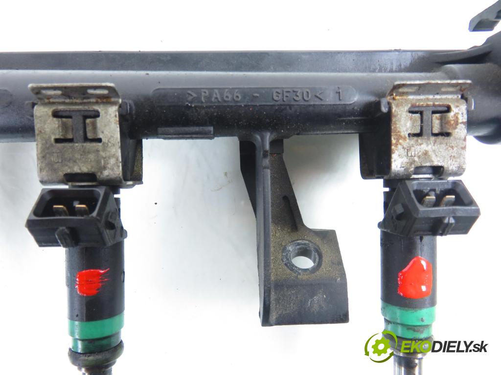 FORD FOCUS II sedan (DB_, FCH, DH) SEDAN 2006 74,00 1.6 - SHDB 1596,00 lišta vstřikovací 98MFBC ; 5M5G9H487BA ; VP5M5UBB (Vstřikovací lišta)