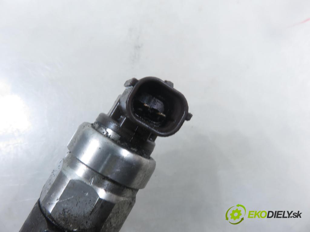 PEUGEOT BOXER Skrzynia FURGON 2007 88,00 2.2 HDi 120 - 4HU (P22DTE) 2198,00 vstrekovač 0950005801 (Vstrekovač paliva)