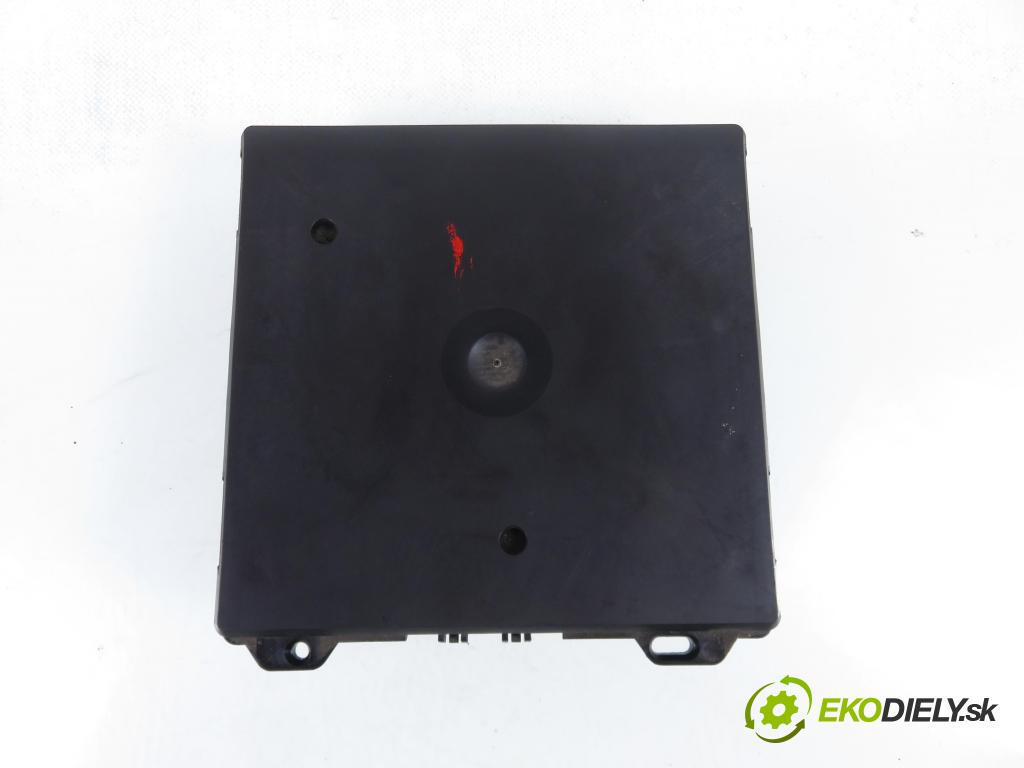 VW POLO (9N_) HB 2004 55,00 1.4 TDI PD 75 - AMF 1422,00 MODUL komfortu 6Q1937049D ; 5WK48212D