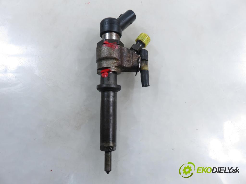 PEUGEOT PARTNER Combispace (5F) KOMBIVAN 2004 66,00 2.0 HDI - RHY (DW10TD) 1997,00 vstrekovač 9652173780 (Vstrekovač paliva)