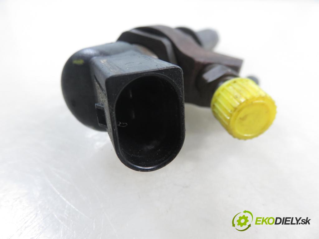 PEUGEOT PARTNER Combispace (5F) KOMBIVAN 2004 66,00 2.0 HDI - RHY (DW10TD) 1997,00 vstrekovač 9652173780 (Vstrekovač paliva)