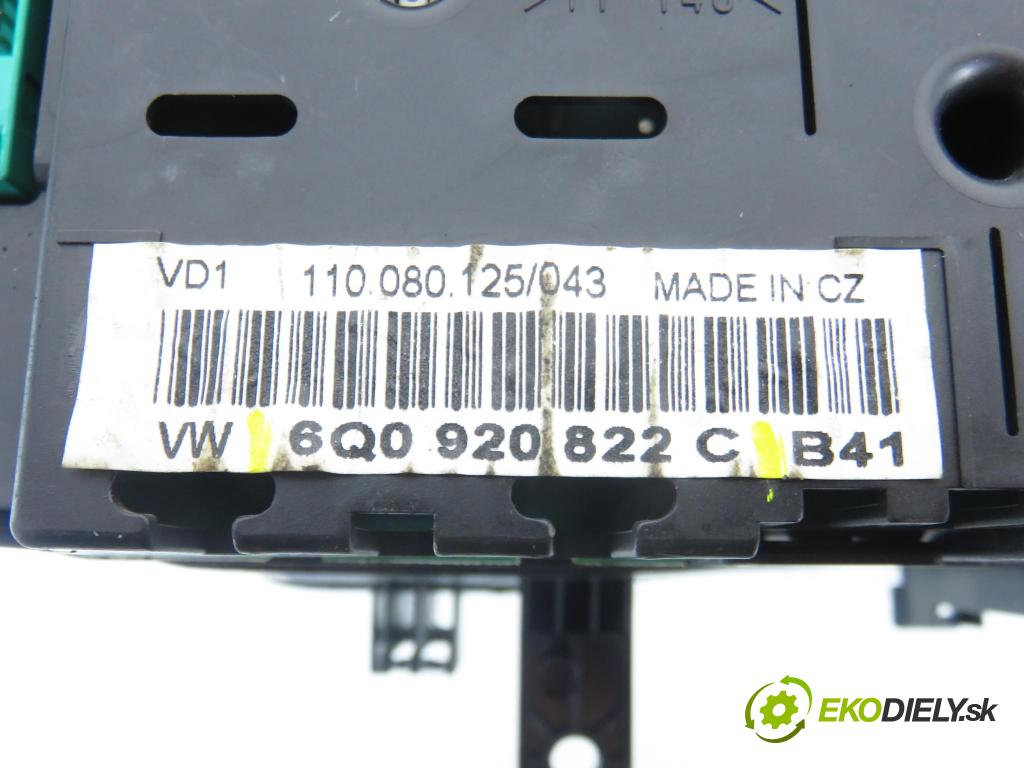 VW POLO (9N_) HB 2004 55,00 1.4 TDI PD 75 - AMF 1422,00 Prístrojovka elektrický 6Q0920822C