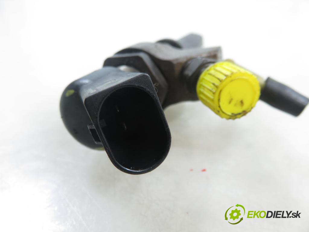 PEUGEOT PARTNER Combispace (5F) KOMBIVAN 2004 66,00 2.0 HDI - RHY (DW10TD) 1997,00 vstřikovač 9652173780 (Vstřikovač paliva)