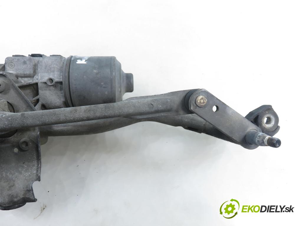 SEAT IBIZA III (6L1) HB 2003 55,00 1.4 TDI 75 - AMF 1422,00 Motorček stieračov 0390241526 ; 6Q2955119A