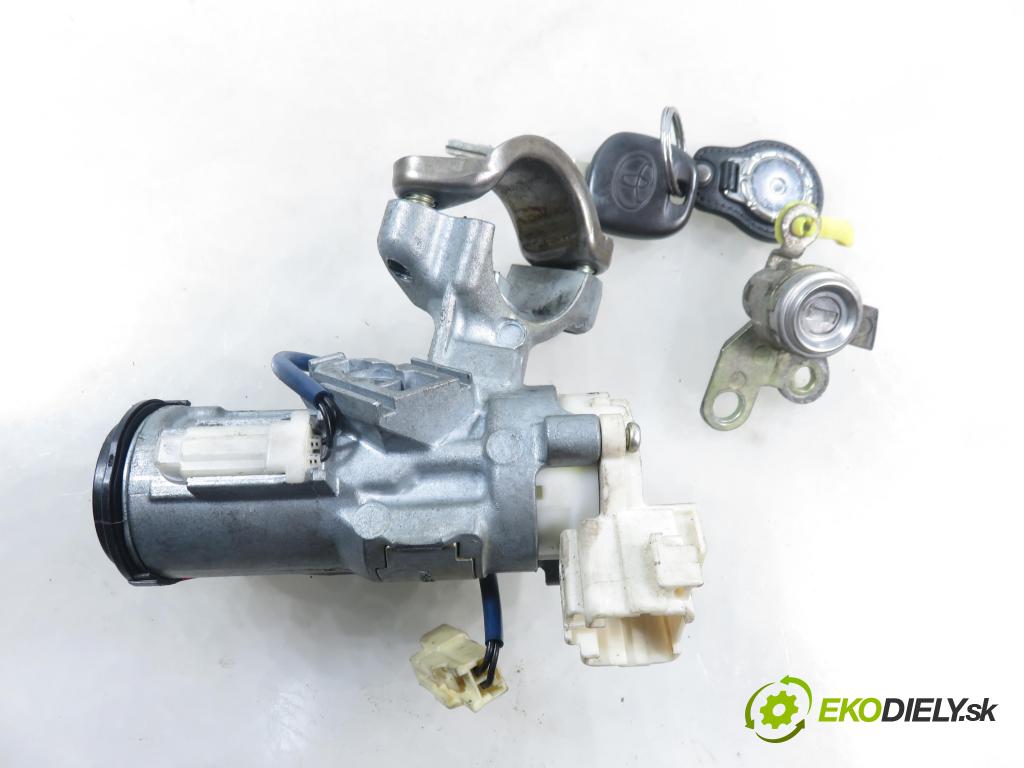 TOYOTA YARIS (_P1_) HB 2002 55,00 1.4 D-4D (NLP10_) - 1ND-TV 1364,00 spínačka / VLOŽKY 45020521 ; 8978352010