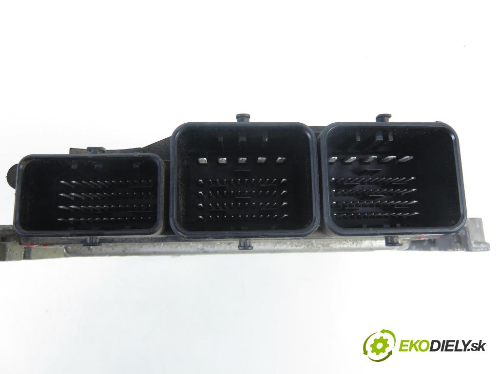 FORD FIESTA VI (CB1,CCN) HB 2011 51,00 1.4 TDCi - KVJA 1399,00 Riadiaca jednotka Motor 0281017831 ; AV2112A650GC