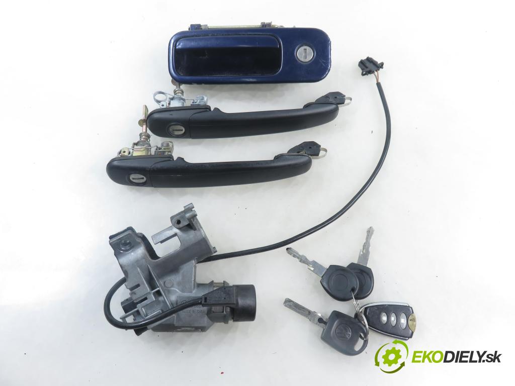 VW POLO (6N2) HB 2000 37,00 1.0 MPI 50 - AUC 999,00 spinačka / zámky 357905851F
