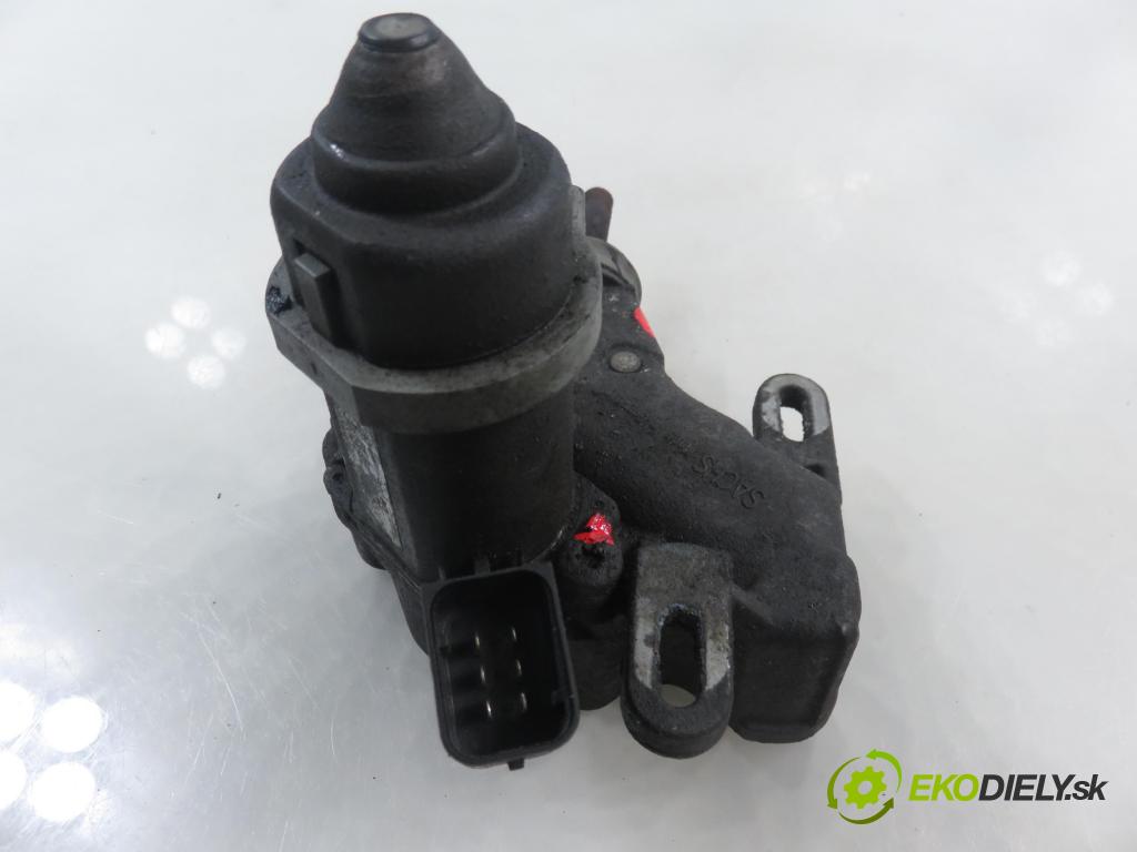 SMART FORTWO Coupe (450) HB 2004 45,00 0.7 (450.352, 450.332) - M 160.920 698,00 SPOJKA: 0003226V016