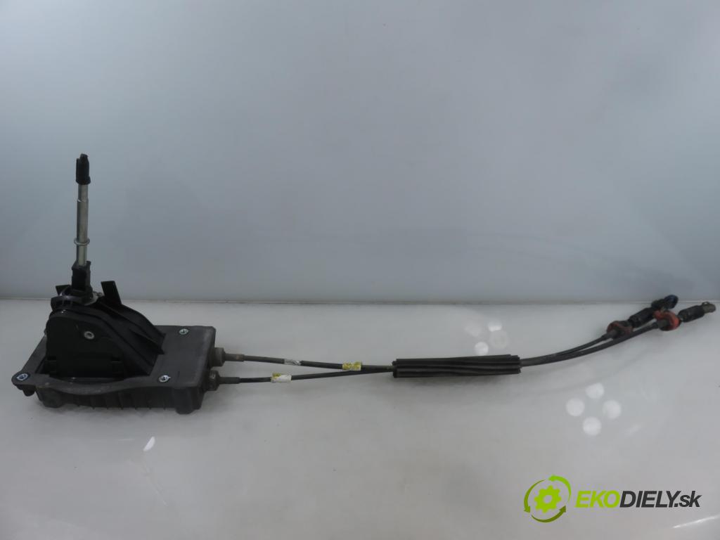 RENAULT MEGANE II Kombi (KM0/1_) KOMBI 2008 96,00 1.9 dCi 131 - F9Q 804 1870,00 ZVEDÁK: 8200779037