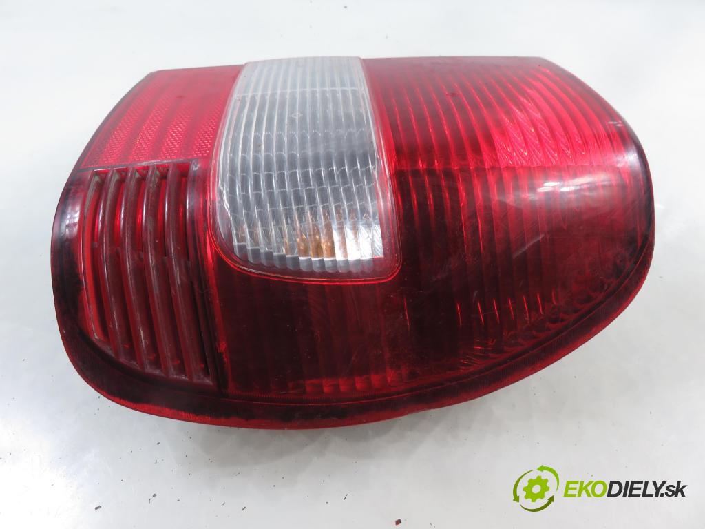 MITSUBISHI PAJERO PININ (H6_W, H7_W) SUV 2005 84,00 1.8 (H76W, H66W) - 4G93 (SOHC 16V) 1834,00 Svetlo pravé zadné MR416092