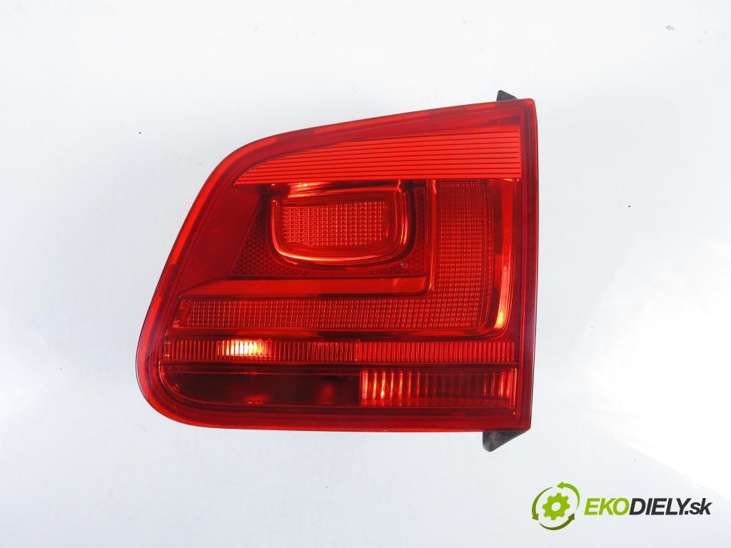 VW TIGUAN (5N_) SUV 2014 130,00 2.0 TDI 4motion - CFGC 1968,00 Svetlo pravé zadné kufor 