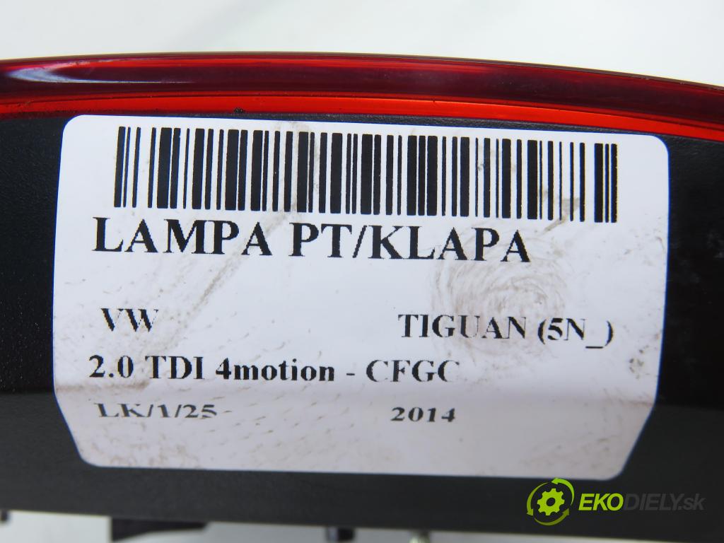 VW TIGUAN (5N_) SUV 2014 130,00 2.0 TDI 4motion - CFGC 1968,00 Svetlo pravé zadné kufor