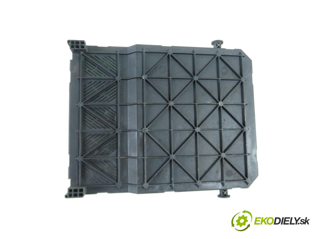 PEUGEOT PARTNER Combispace (5F) KOMBIVAN 2003 66,00 2.0 HDI - RHY (DW10TD) 1997,00 MODUL BSI S118085320A ; 9649627780