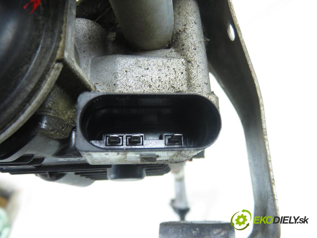 VW TIGUAN (5N_) SUV 2014 130,00 2.0 TDI 4motion - CFGC 1968,00 Motorček stieračov 5N1955023D ; 5N1955119B