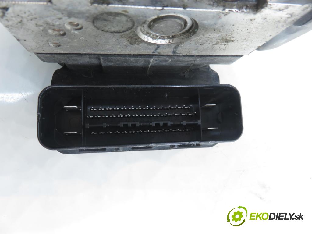 FORD FIESTA VI (CB1,CCN) HB 2011 51,00 1.4 TDCi - KVJA 1399,00 pumpa ABS 10096101473 ; AV592C405EA ; 10021206604 (Pumpa ABS)