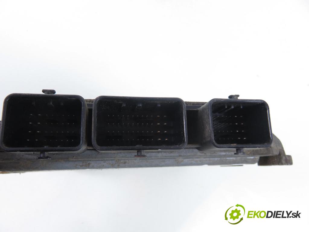PEUGEOT PARTNER Combispace (5F) KOMBIVAN 2003 66,00 2.0 HDI - RHY (DW10TD) 1997,00 Riadiaca jednotka Motor SW9650517880 ; HW9647423380 ; 5WS40049CT