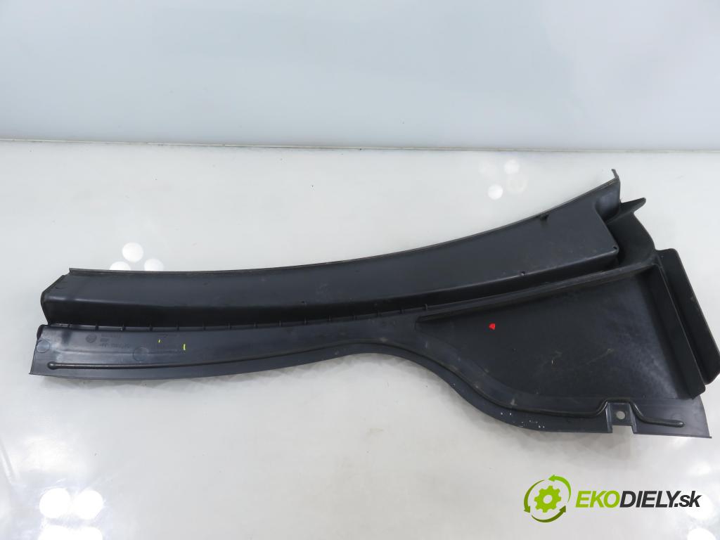 VW TIGUAN (5N_) SUV 2014 130,00 2.0 TDI 4motion - CFGC 1968,00 torpédo plast pod čelní okno 5N1819404A ; 5N1819403 (Plast pod čelním sklem)