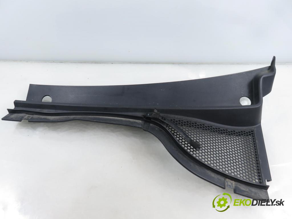 VW TIGUAN (5N_) SUV 2014 130,00 2.0 TDI 4motion - CFGC 1968,00 torpédo plast pod čelní okno 5N1819404A ; 5N1819403 (Plast pod čelním sklem)