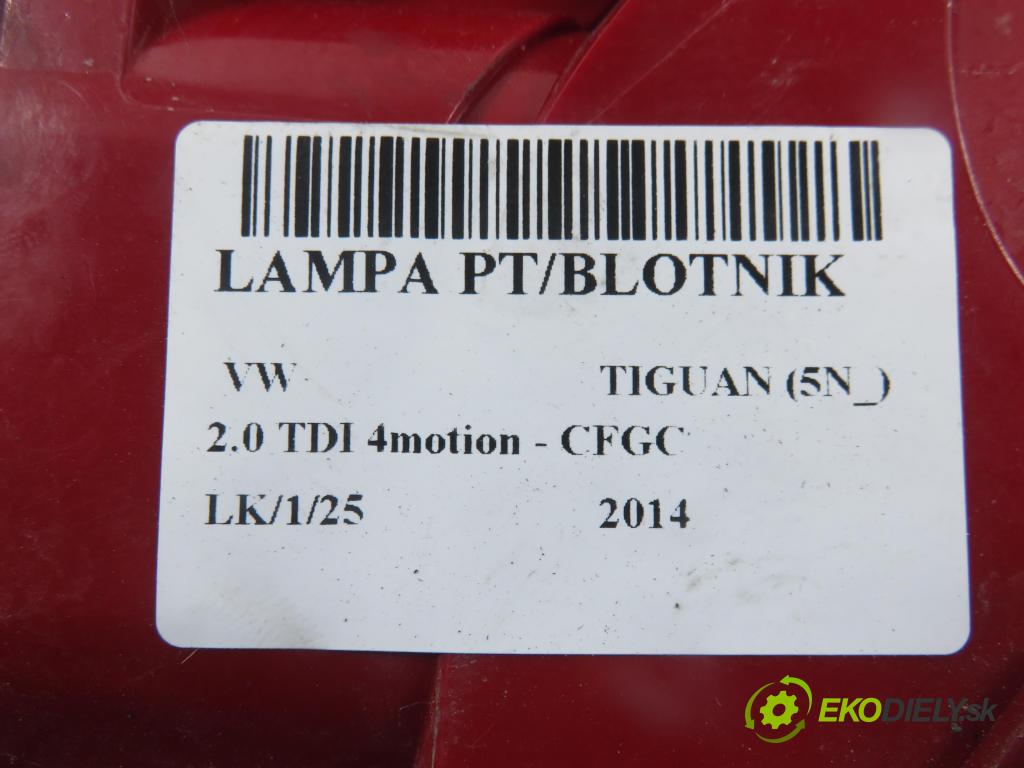 VW TIGUAN (5N_) SUV 2014 130,00 2.0 TDI 4motion - CFGC 1968,00 Svetlo pravé zadné 
