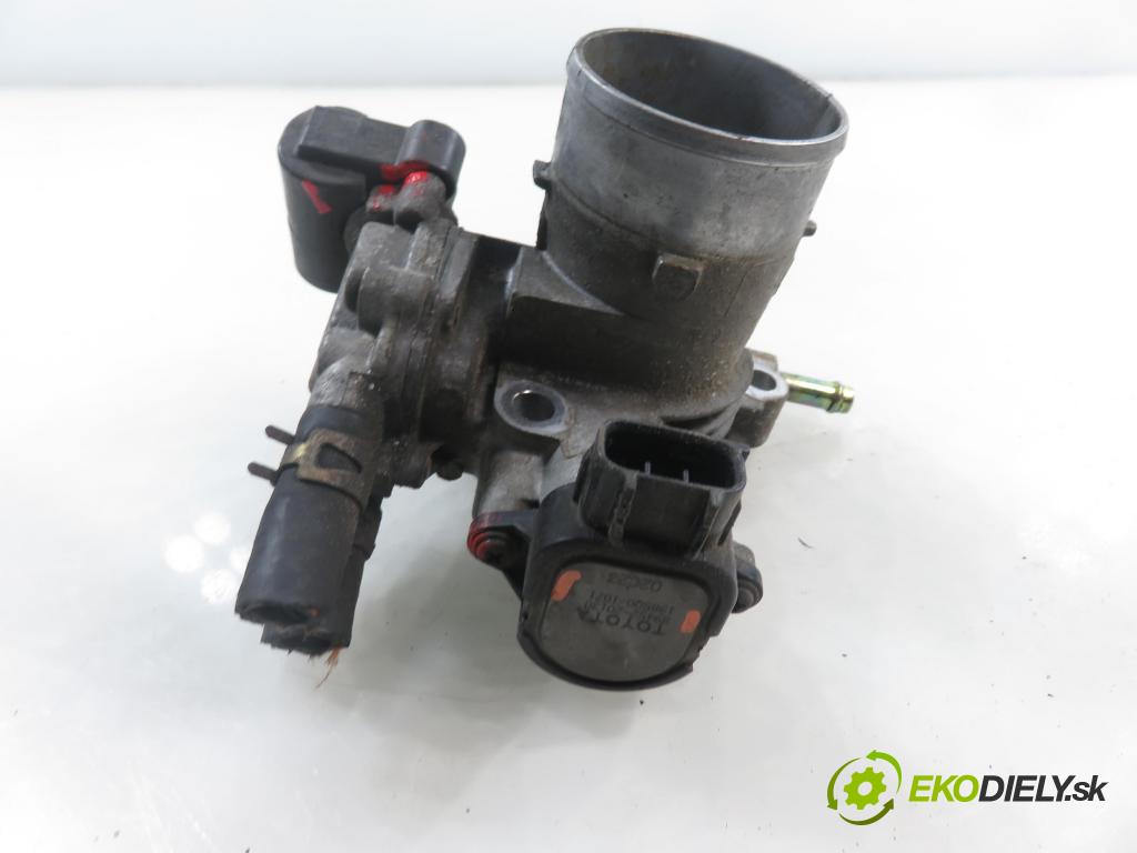 TOYOTA YARIS (_P1_) HB 2001 63,00 1.3 VVTi 86 - 2NZ-FE 1299,00 Škrtiaca klapka 8945220130 ; 1985001071 (Škrtiaca klapka)