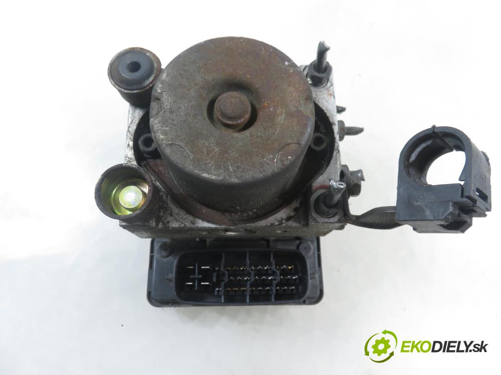 TOYOTA YARIS (_P1_) HB 2001 63,00 1.3 VVTi 86 - 2NZ-FE 1299,00 Pumpa ABS 4451052220 ; 122400130 ; 8954152110 (Pumpa ABS)