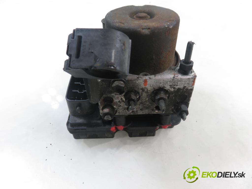 TOYOTA YARIS (_P1_) HB 2001 63,00 1.3 VVTi 86 - 2NZ-FE 1299,00 Pumpa ABS 4451052220 ; 122400130 ; 8954152110 (Pumpa ABS)