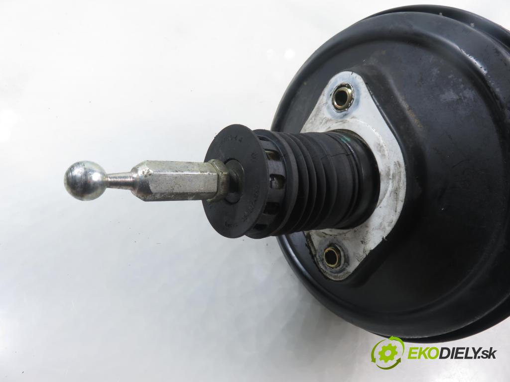 AUDI A4 (8D2, B5) SEDAN 2000 81,00 1.9 TDI 110 - AFN 1896,00 Posilovač 4B3612105A (Servočerpadlo)