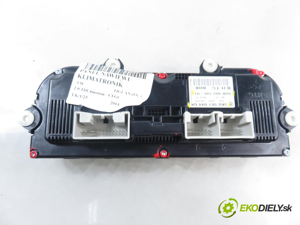 VW TIGUAN (5N_) SUV 2014 130,00 2.0 TDI 4motion - CFGC 1968,00 Panel kúrenia KLIMATRONIK 5K0907044GK ; 5HB00974691