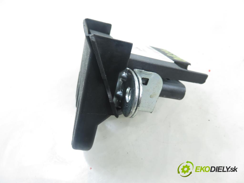 VW TIGUAN (5N_) SUV 2014 130,00 2.0 TDI 4motion - CFGC 1968,00 zámok dverí kufor EL. 5M0827505E