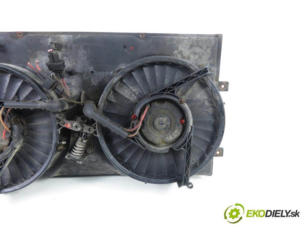 VW TRANSPORTER IV Skrzynia (70XA) KABINA/PLATFORMA 1994 55,00 2.4 D - AJA 2370,00 Ventilátor chladič vody 701121207B ; 701121205D