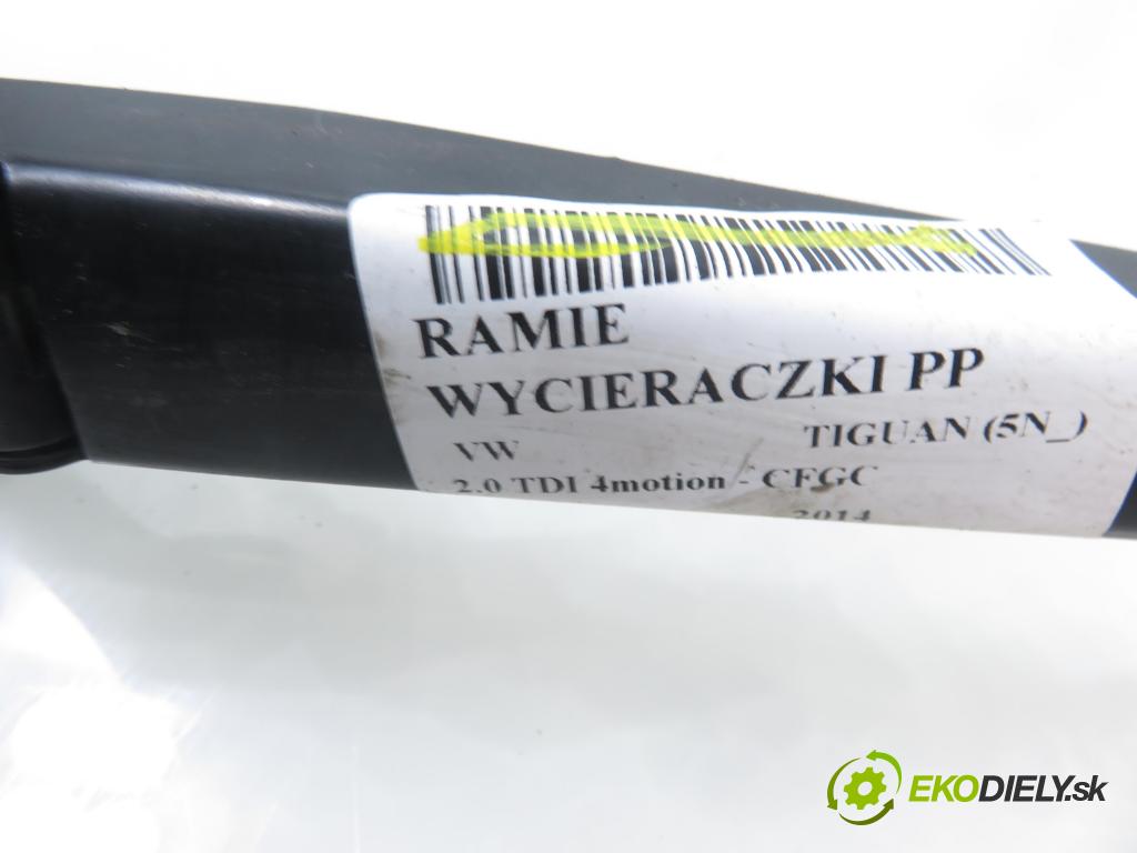 VW TIGUAN (5N_) SUV 2014 130,00 2.0 TDI 4motion - CFGC 1968,00 RAMENO: stierače LP 5N1955409 ; 5N1955410