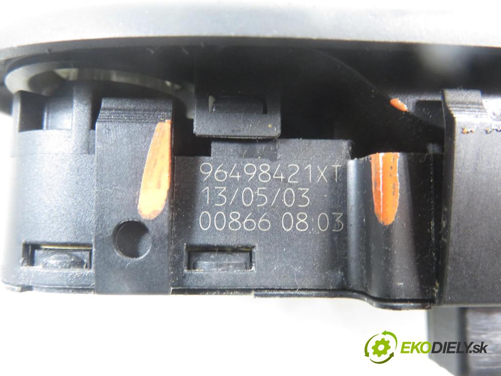 PEUGEOT 307 Break (3E) KOMBI 2002 79,00 2.0 HDI 110 - RHS (DW10ATED) 1997,00 Panel ovládania okien 96498421XT