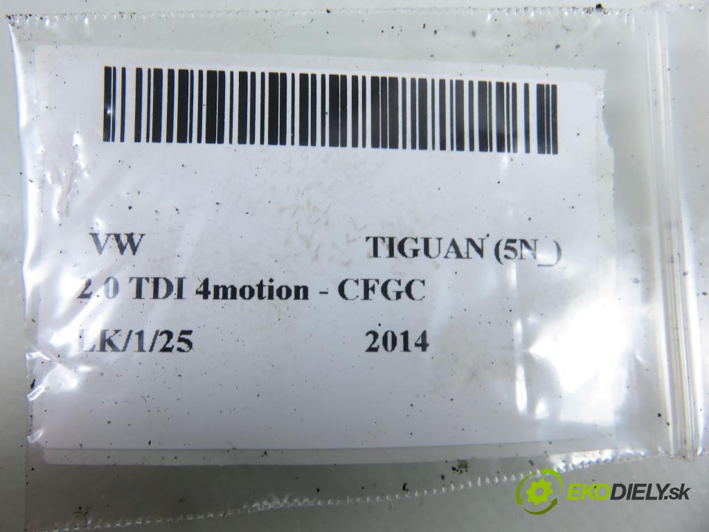 VW TIGUAN (5N_) SUV 2014 130,00 2.0 TDI 4motion - CFGC 1968,00 vložka svetla ľavy zadné 