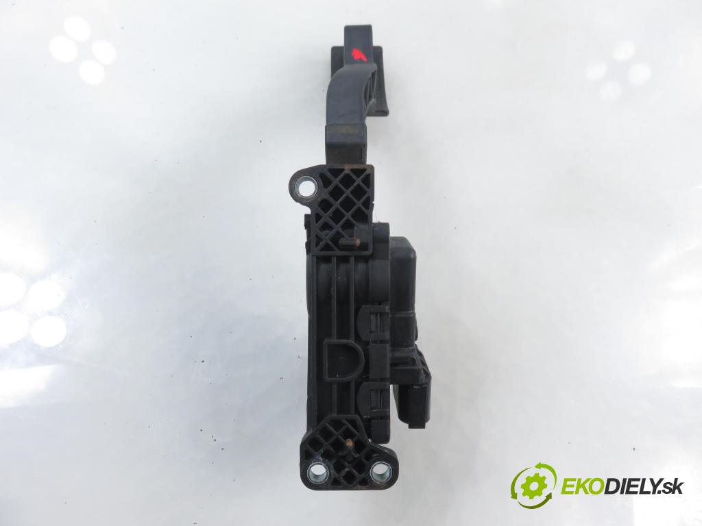 FORD FOCUS II (DA_, HCP) HB 2005 85,00 1.6 Ti - HXDA 1596,00 Potenciometer plynu 4M519F836AH ; 6PV00864101 (Potenciometer plynového pedálu)