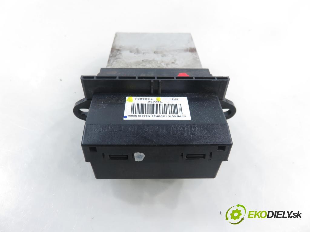 RENAULT MEGANE II Kombi (KM0/1_) KOMBI 2008 96,00 1.9 dCi 131 - F9Q 804 1870,00 rezistor / reostat kúrenia T1000948E ; T1000948EA
