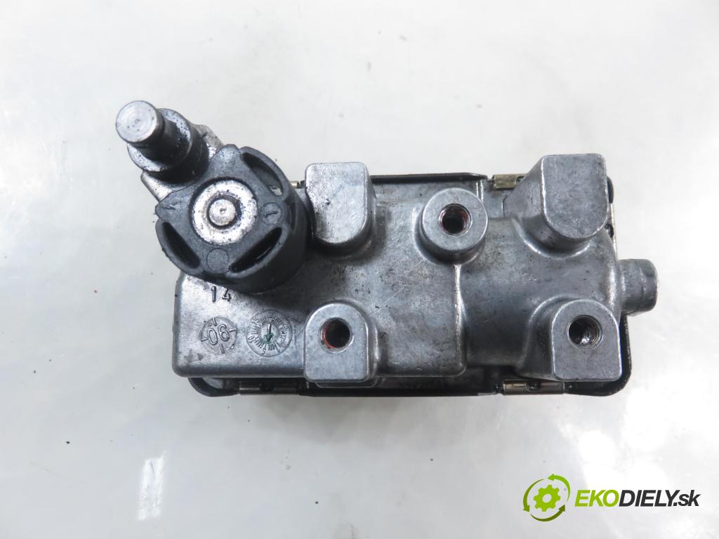 BMW 5 (E60) SEDAN 2006 170,00 530 xd 231 - M57 D30 (306D3) 2993,00 Nastavovač turba 6NW009228730314 (Motorček ostatné)