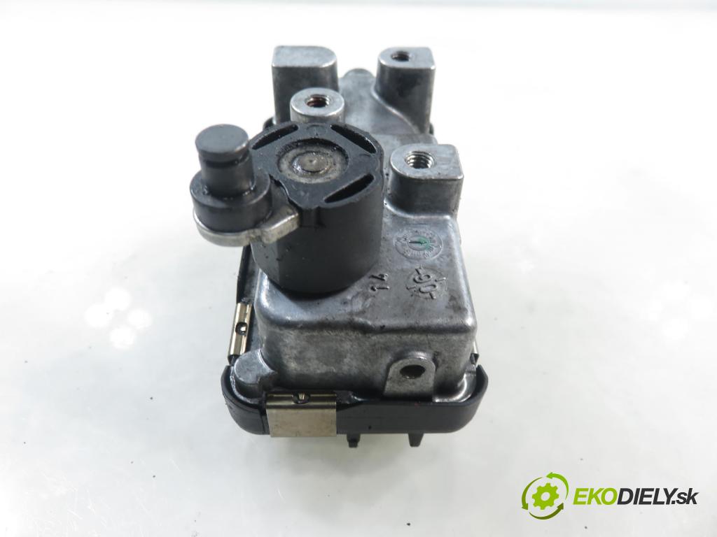 BMW 5 (E60) SEDAN 2006 170,00 530 xd 231 - M57 D30 (306D3) 2993,00 Nastavovač turba 6NW009228730314 (Motorček ostatné)